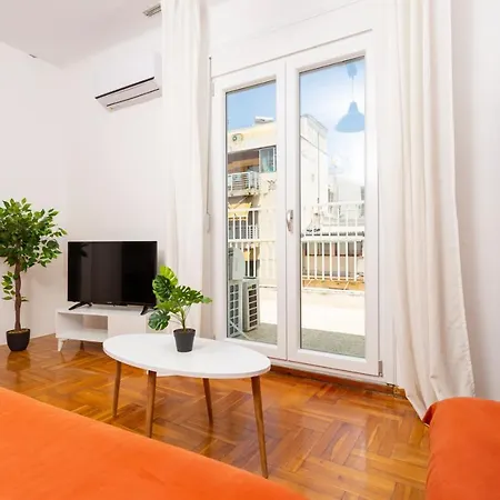 Houseloft Metropolis Panorama Apartment